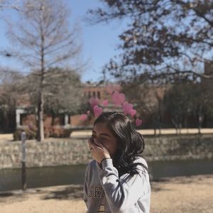 Meet your Posher, Nathaly